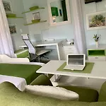 公寓 Mara's Terrace - Marini Dvori / 4 Pax 伊莫茨基