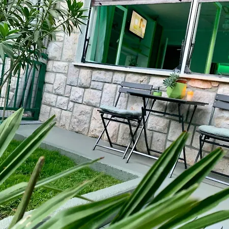 Mara's Terrace - Marini Dvori / 4 Pax